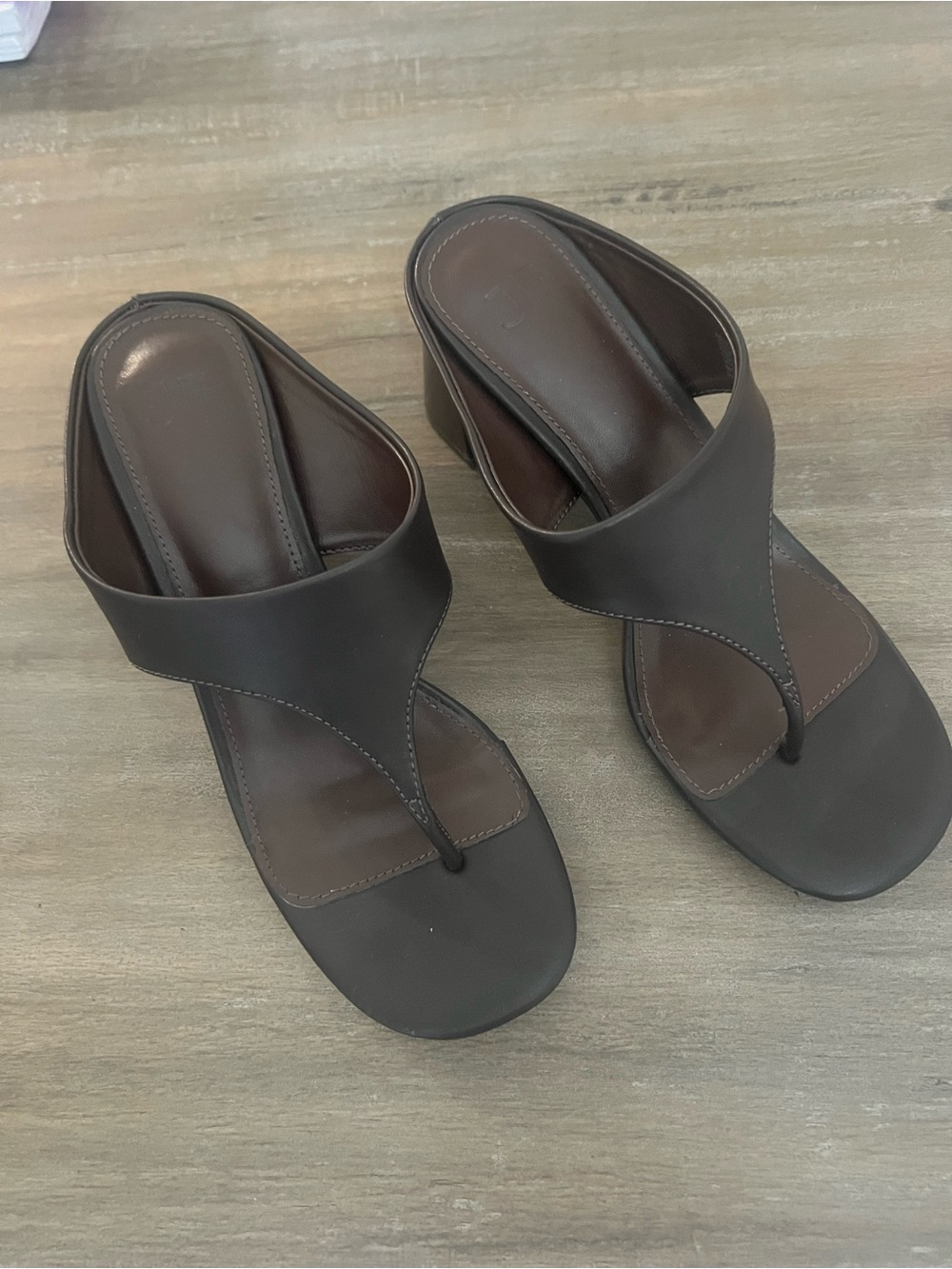 Women’s Brown Thong Sandals